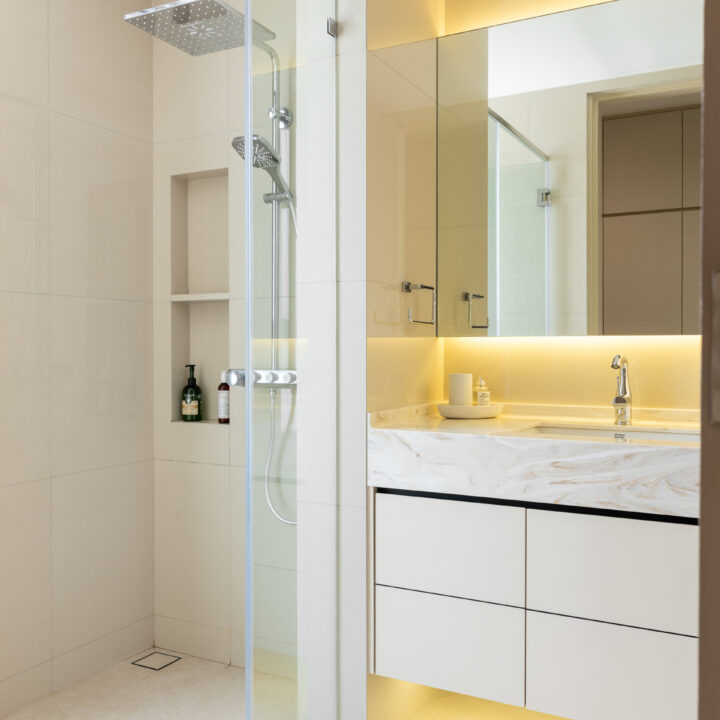 condo bathroom desa park city